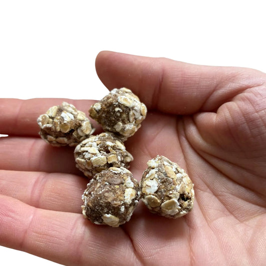 Chicken & Tuna Kisses Hundesnack – Größe und Textur der Snackkugeln